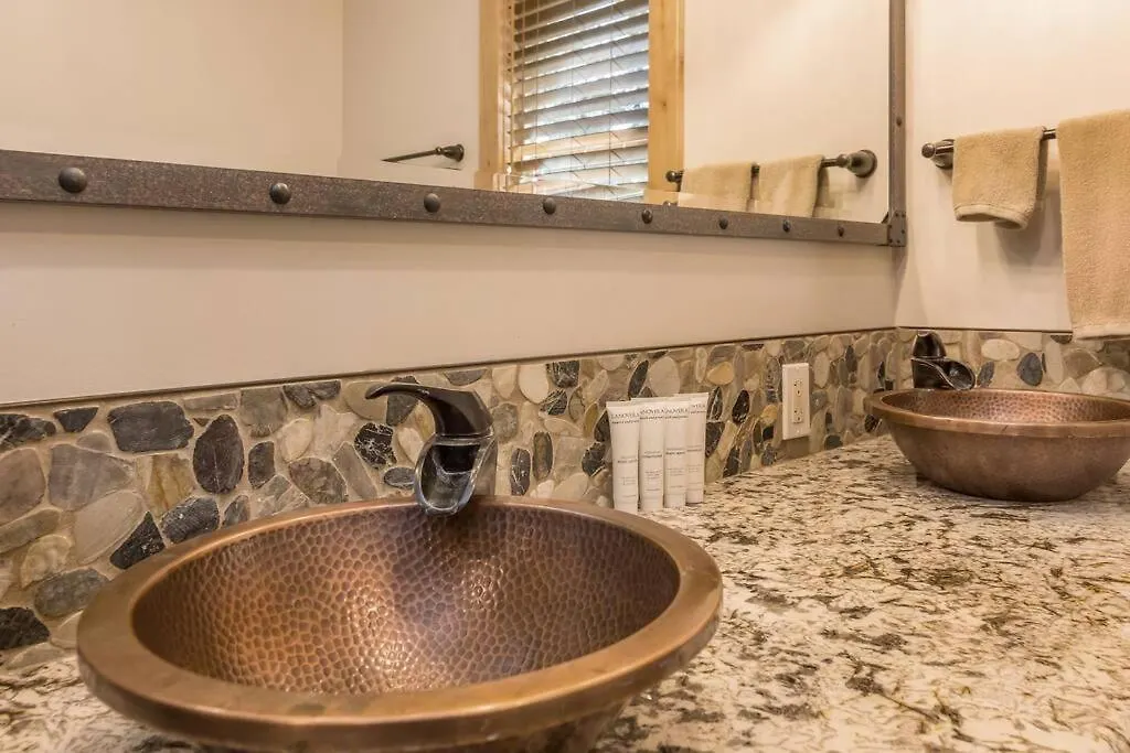 Luxury Single Level, Great Location, Hot Tub, Arcade Villa South Lake Tahoe Nyaraló